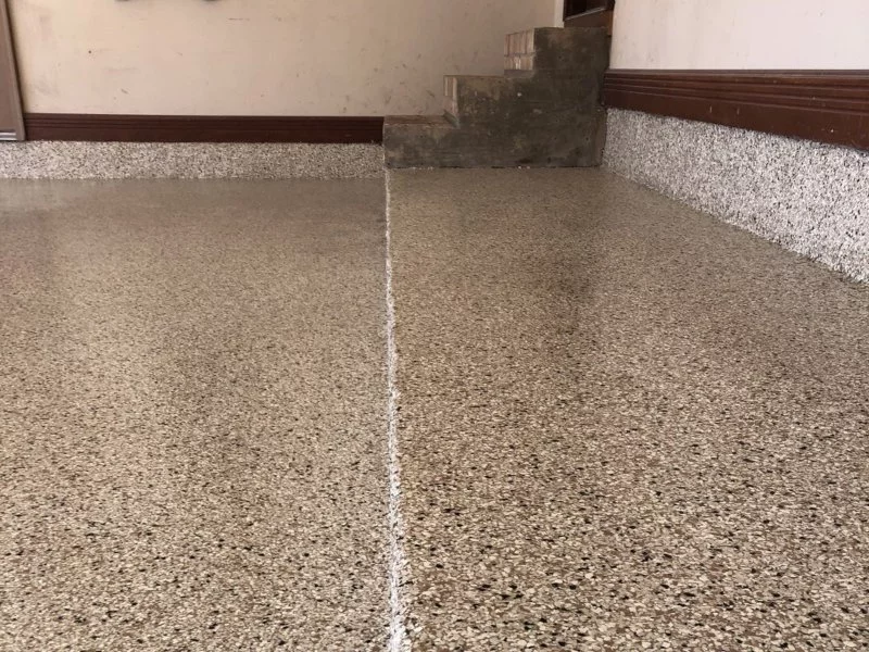 garage floor with epoxy coating and steps